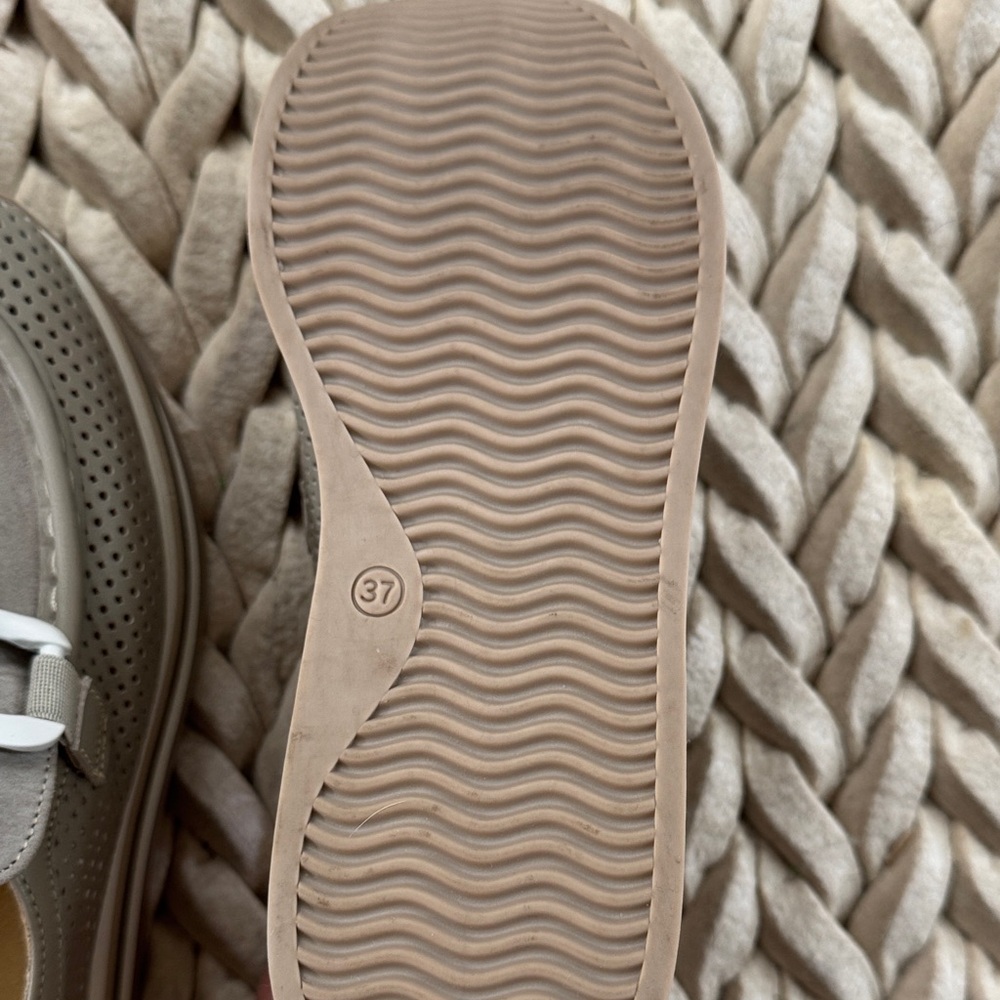 Softwaves Gray Platform Sneakers - image 3